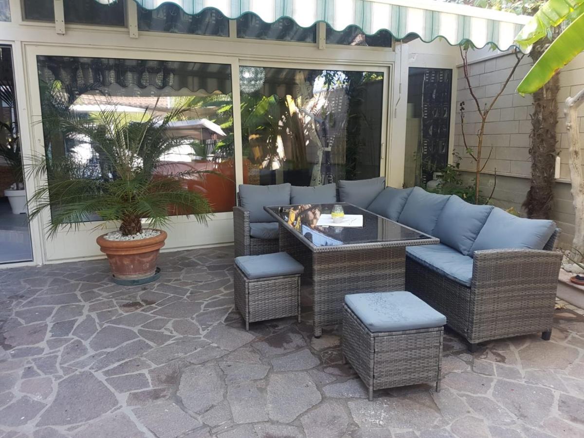 Villa Relax Sul Mare กัลลีโปลี ภายนอก รูปภาพ