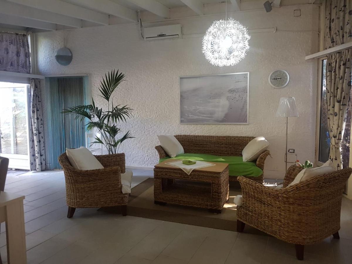 Villa Relax Sul Mare กัลลีโปลี ภายนอก รูปภาพ