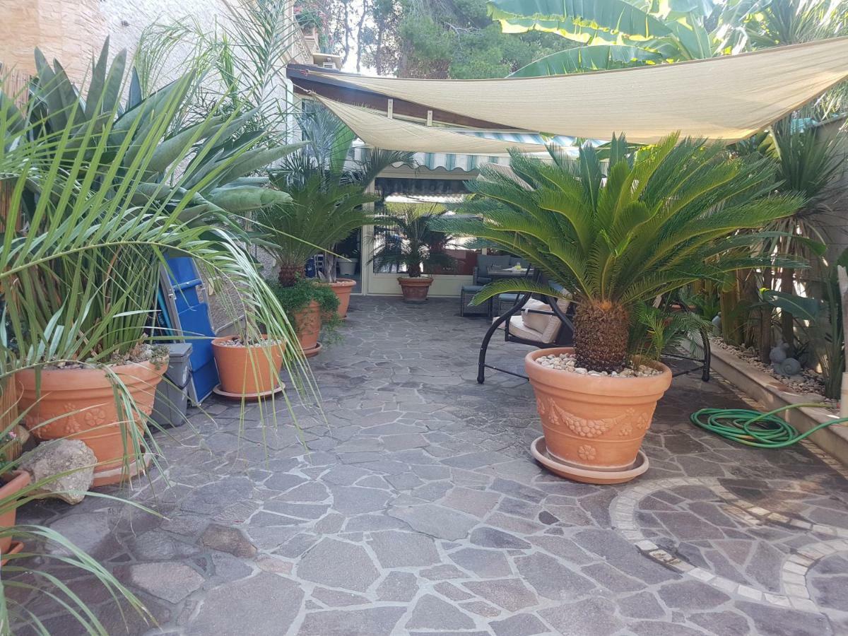 Villa Relax Sul Mare กัลลีโปลี ภายนอก รูปภาพ